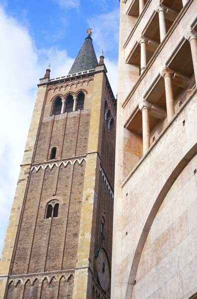 foto '.  <p><em>Il campanile del Duomo.<br />
</em></p>
<p>Autore: Luciano Galloni</p>
 .'