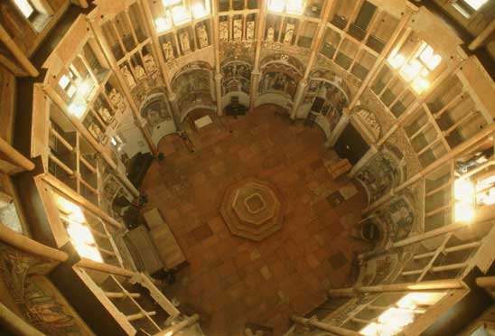 foto '.  <p><em>Dalla cupola del Battistero.<br />
</em></p>
<p>Autore: Franco Furoncoli</p>
 .'